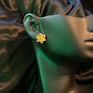 Gold Flower Earrings